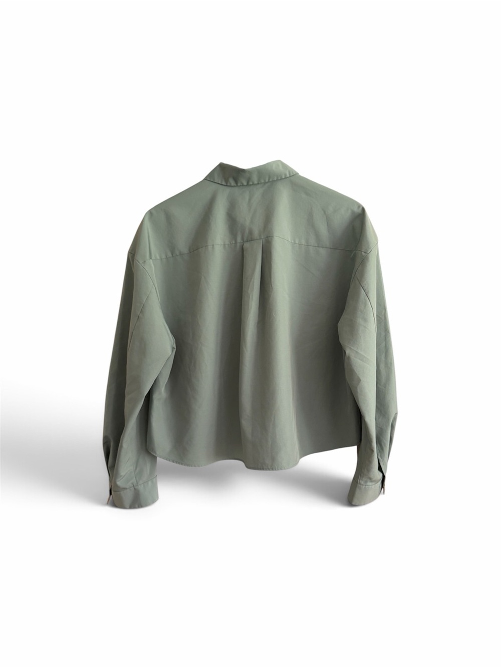 Uniqlo Cropped Button-Down Shirt in Sage - Picture 2 of 6